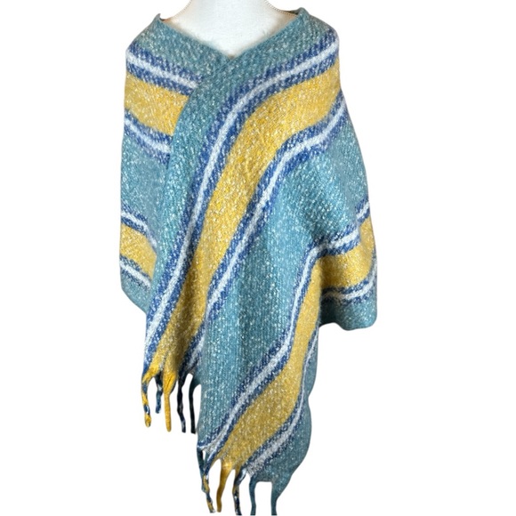 NWOT Multicolor Striped Knit Poncho With Fringe - Picture 6 of 6